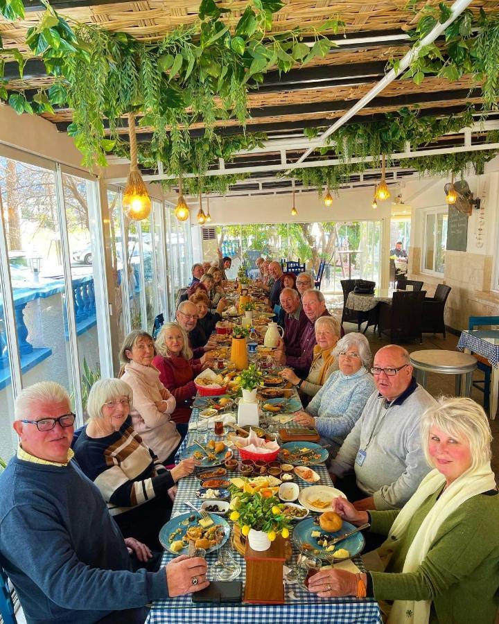 Hotel Pine Bay Club & Cakistes Breakfast Restaurant Next To Popular Kervansaray Beach (Adults Only) Kyrenia  Exterior foto